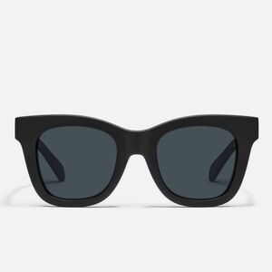 NWT Quay After Hours Glasses Matte Black